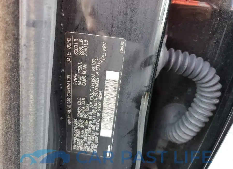 YV4952CZ3D1653661# 10