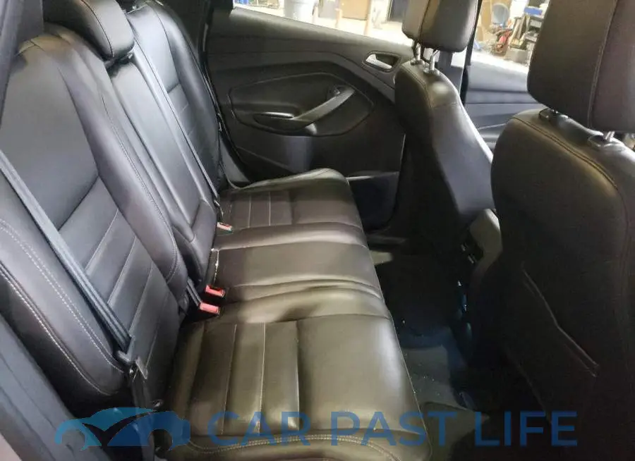 1FADP5BU8DL551961# 10