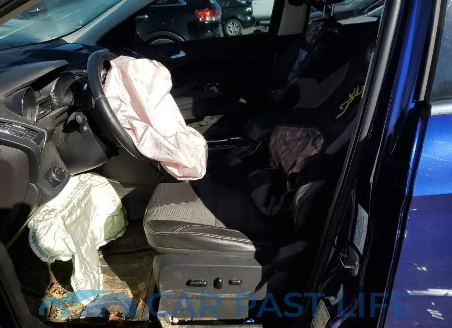 1FMCU0J9XDUB32806# 7