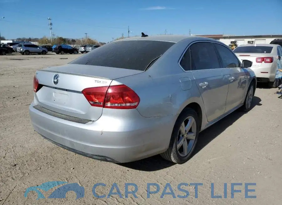 1VWBN7A33DC125944# 4