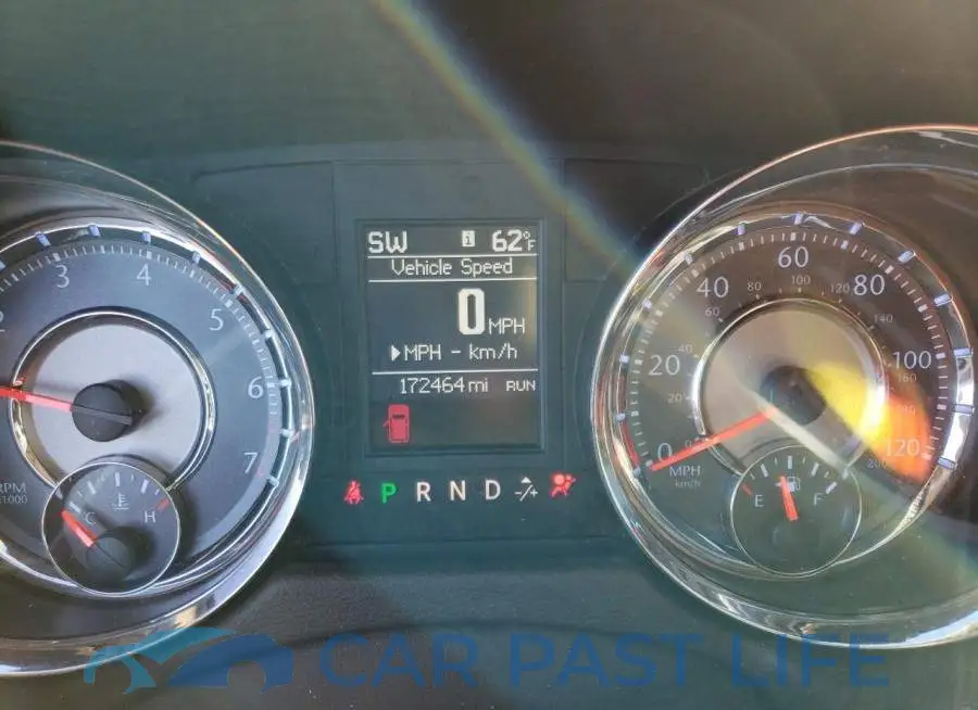 2C4RC1BG5DR559828# 9