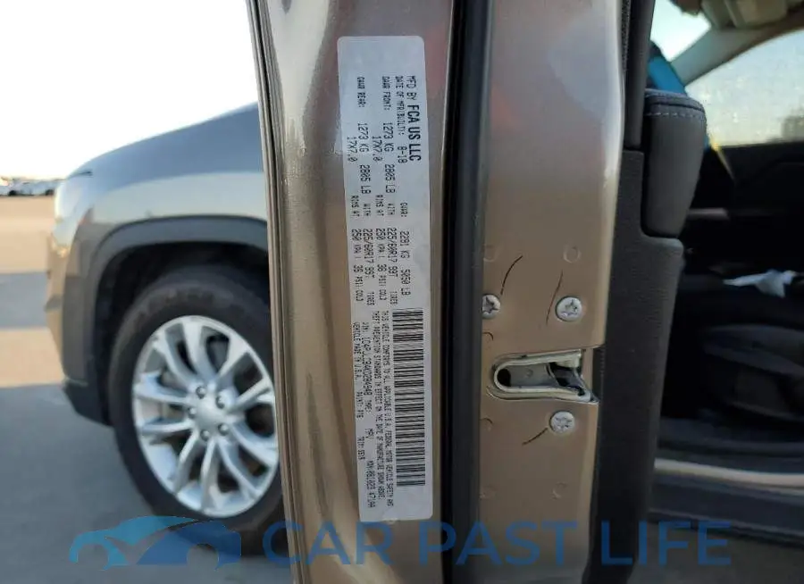 1C4PJLCB4KD284948# 10