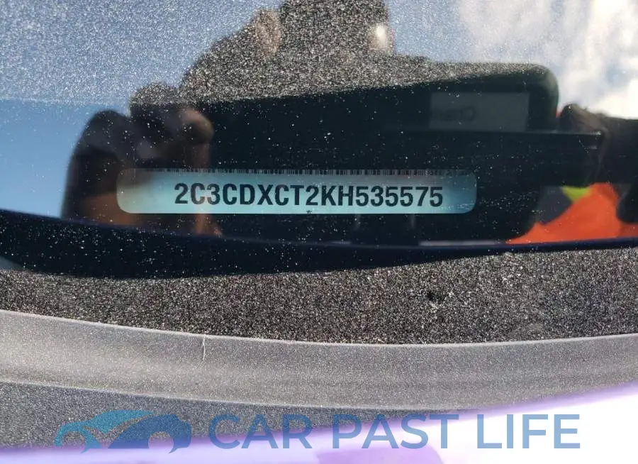 2C3CDXCT2KH535575# 12