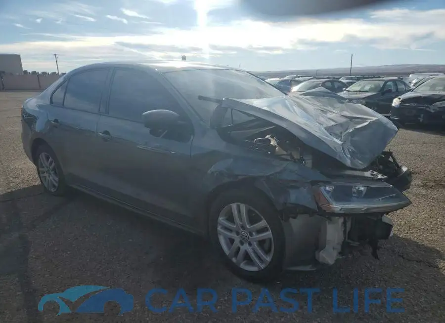 3VW2B7AJ7JM205281# 4
