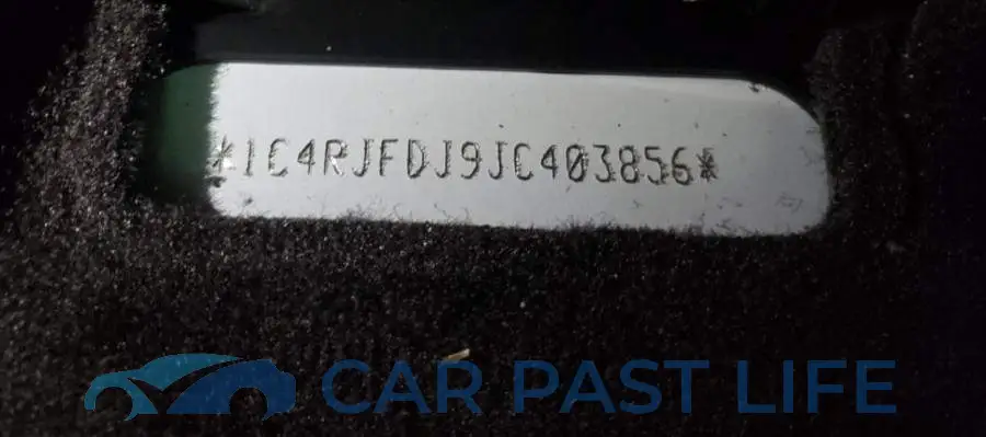 1C4RJFDJ9JC403856# 10