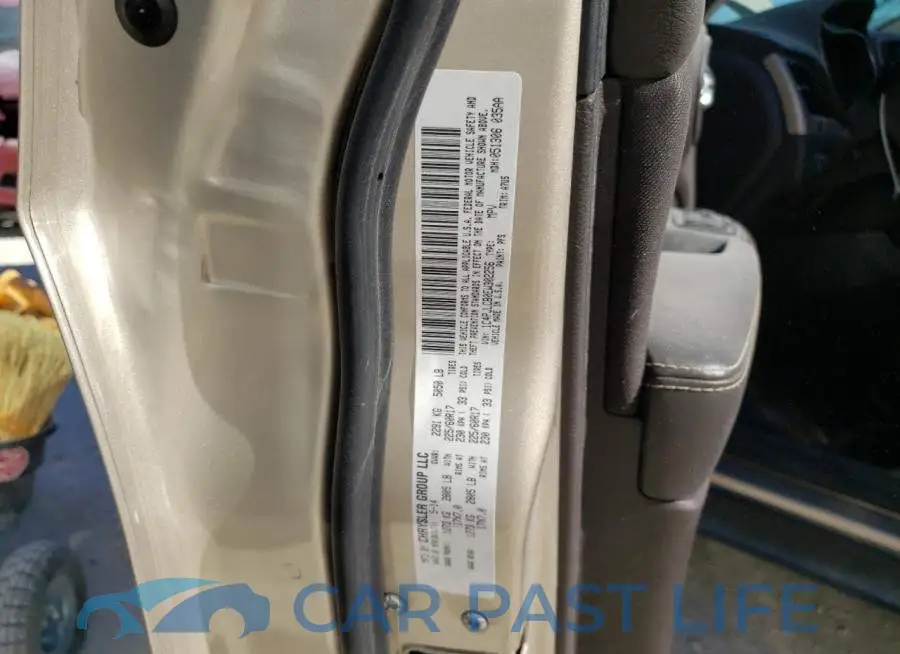 1C4PJLCB0EW302256# 14
