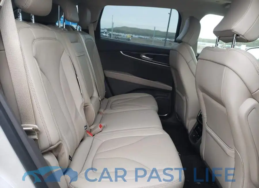 2LMPJ8KP0NBL03984# 10