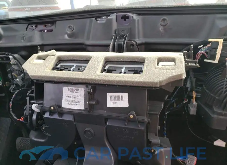 2C3CDXGJ2MH527813# 9