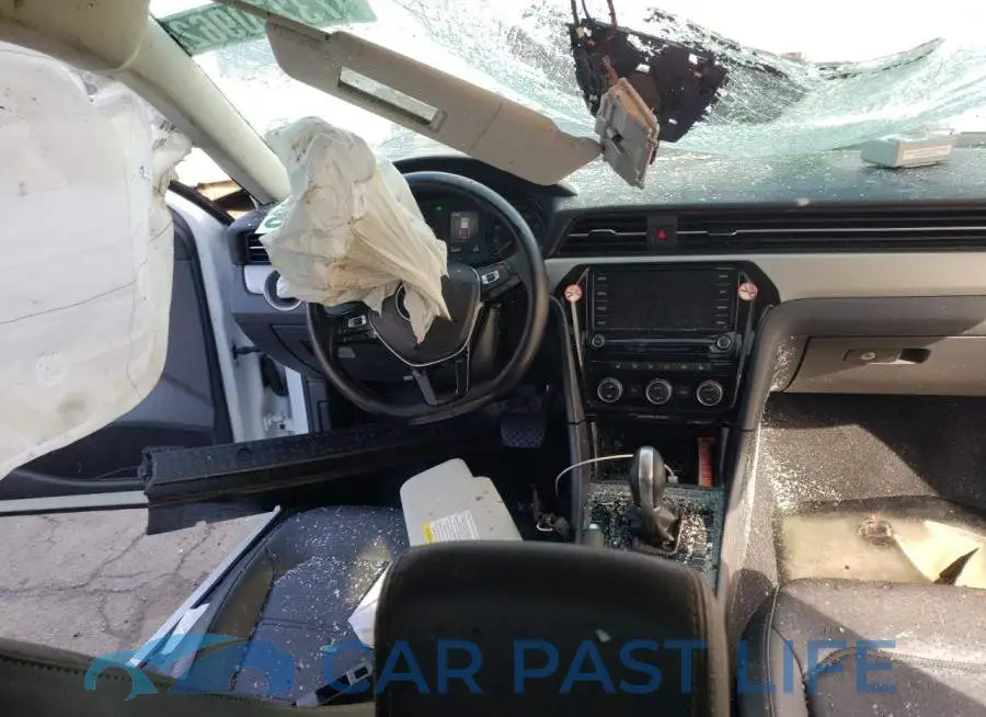 1VWSA7A3XLC015953# 8