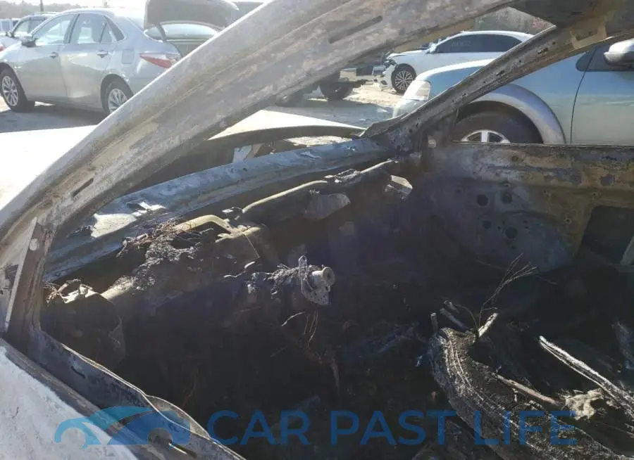 3VW2K7AJ4EM213635# 9