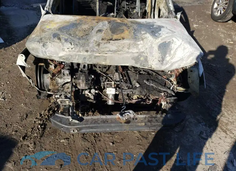 3VW2K7AJ4EM213635# 11