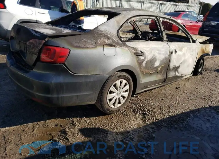 3VW2K7AJ4EM213635# 3