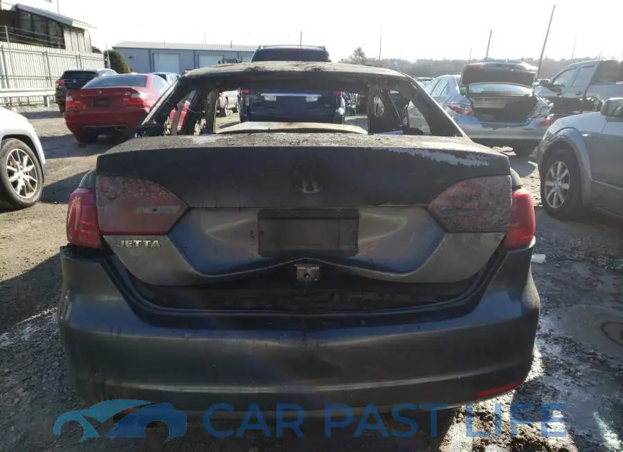3VW2K7AJ4EM213635# 6