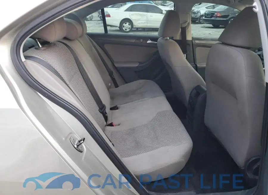 3VW2K7AJ2EM224908# 10
