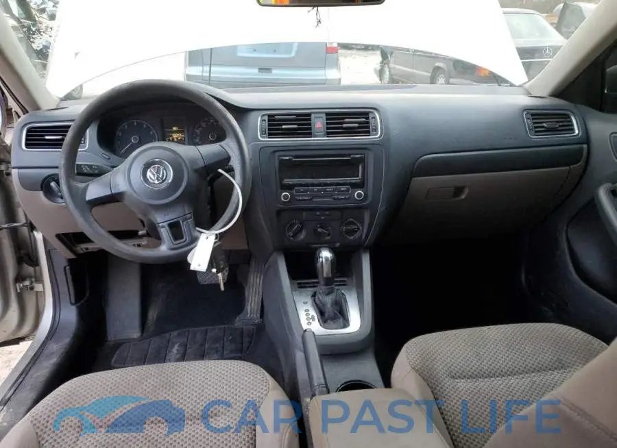 3VW2K7AJ2EM224908# 8
