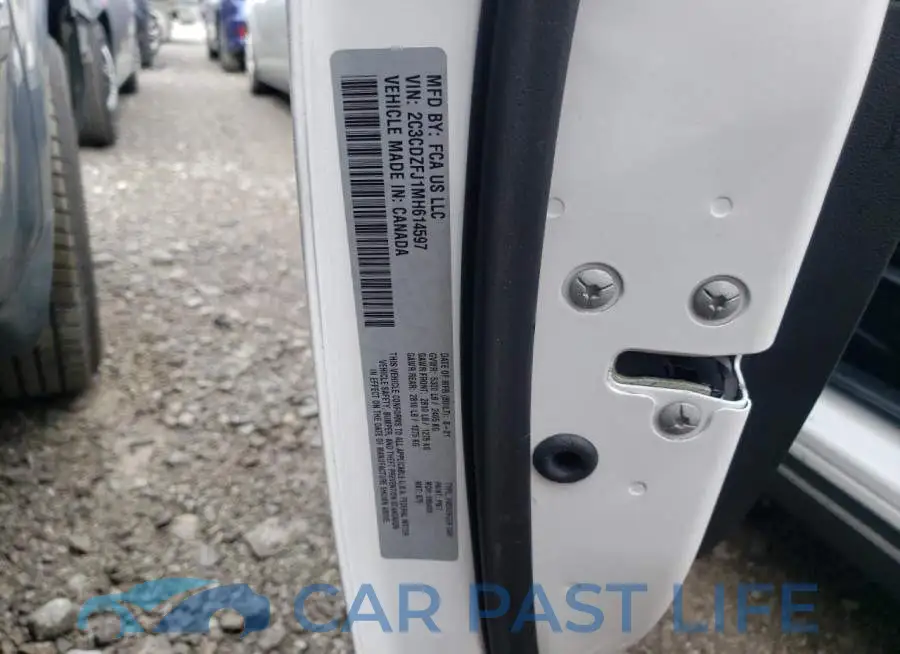 2C3CDZFJ1MH614597# 12