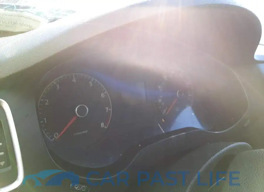 3VW2K7AJ9EM322902# 8