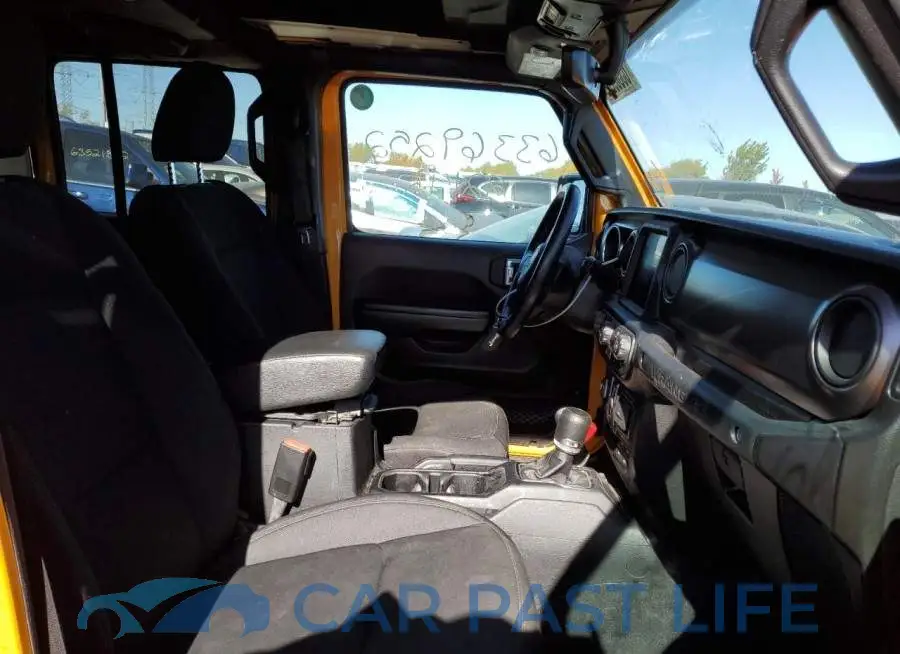 1C4HJXDN2MW620639# 5