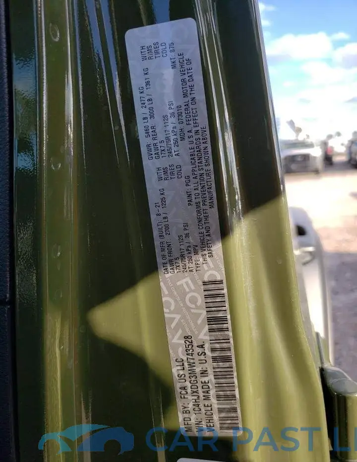 1C4HJXDG3MW743528# 12