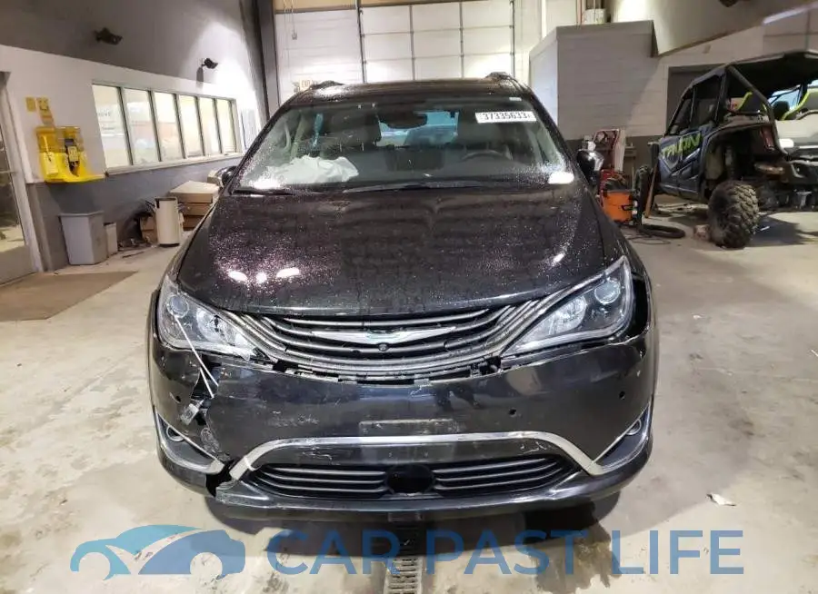 2C4RC1N7XJR157634# 5