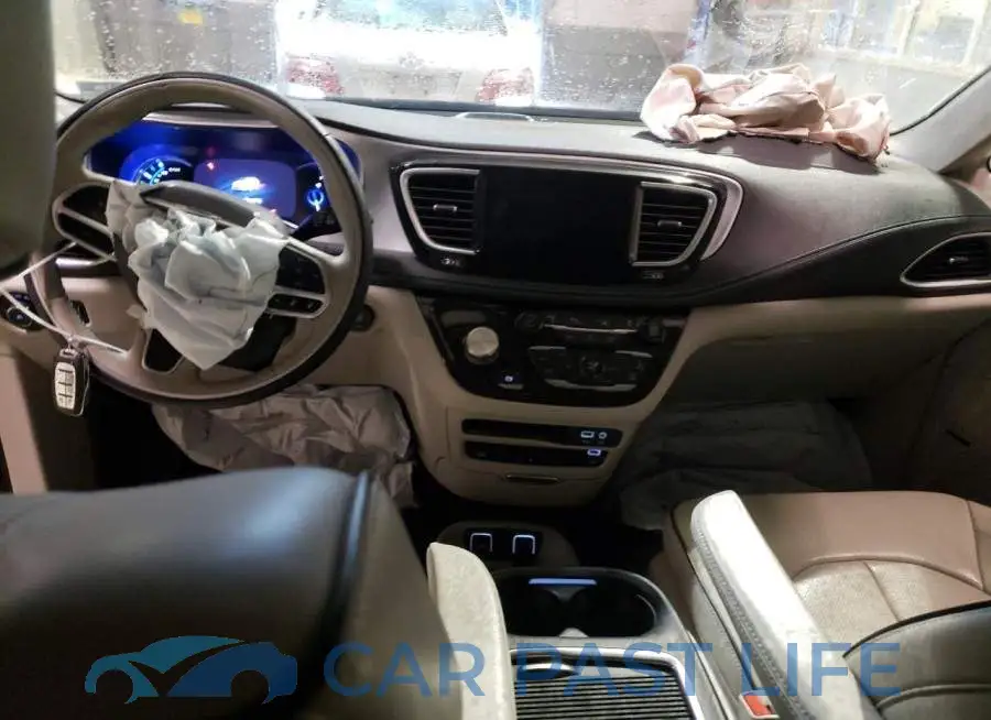2C4RC1N7XJR157634# 8