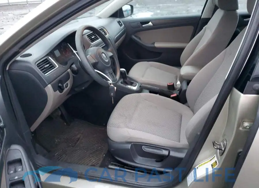 3VW2K7AJ3EM247971# 7