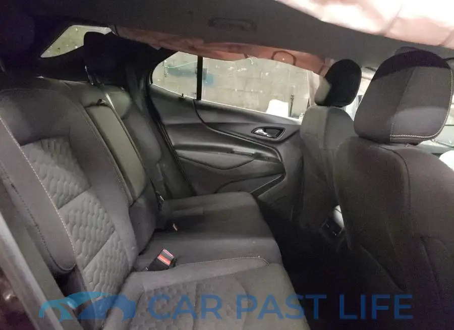 2GNAXUEV4L6152992# 10