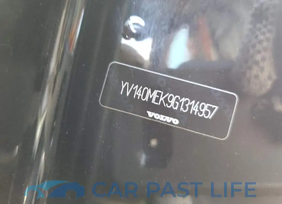 YV140MEK9G1314957# 12
