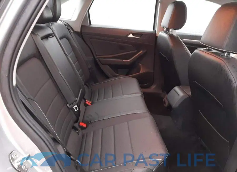3VW7M7BU5NM031211# 10