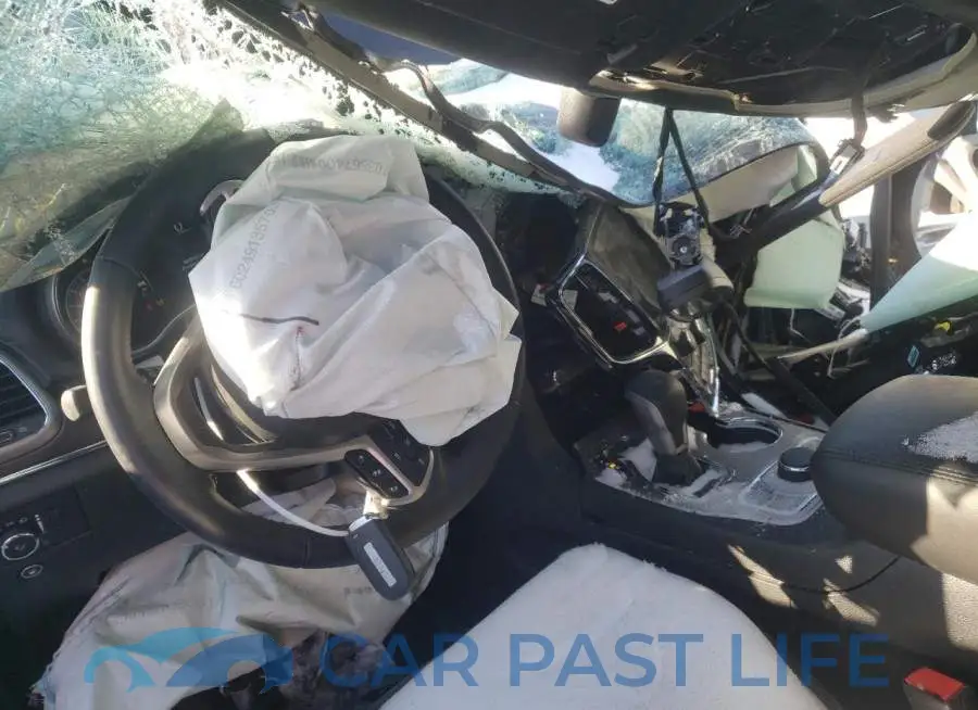 1C4RJFBG4NC119760# 8