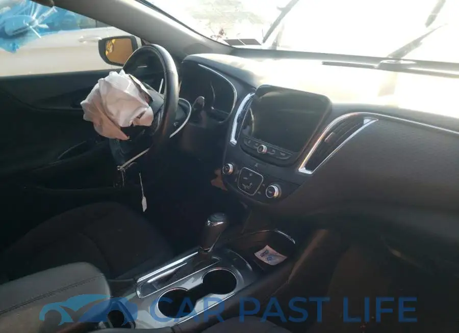 1G1ZD5ST2JF163420# 9