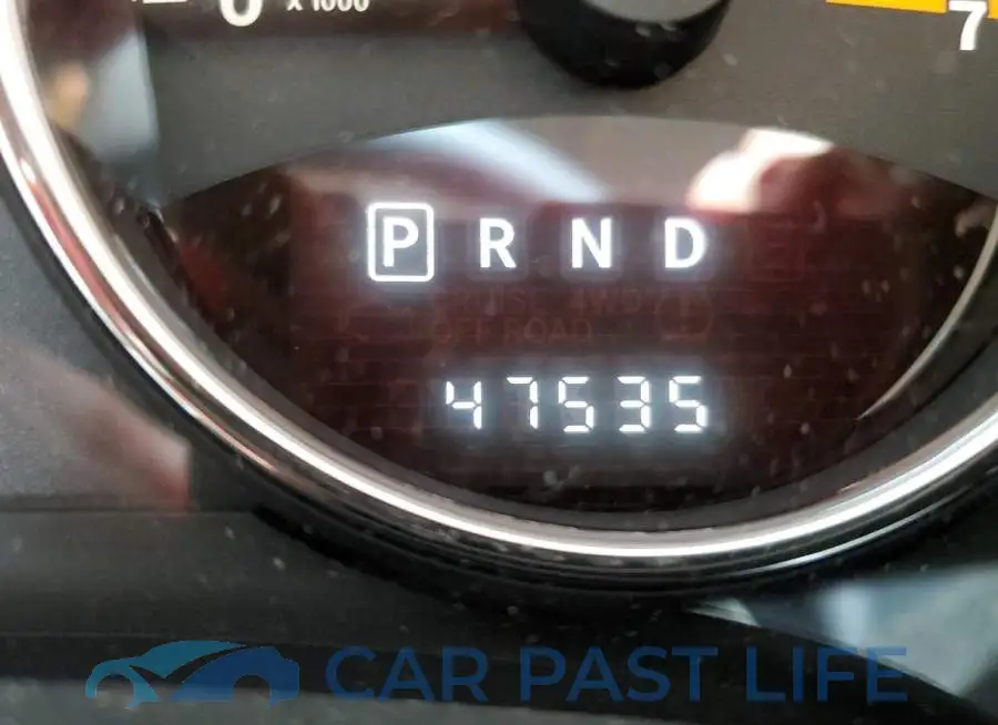 1C4NJCEA8ED625073# 8