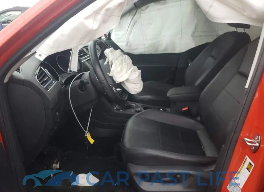 3VV2B7AX7KM064125# 7