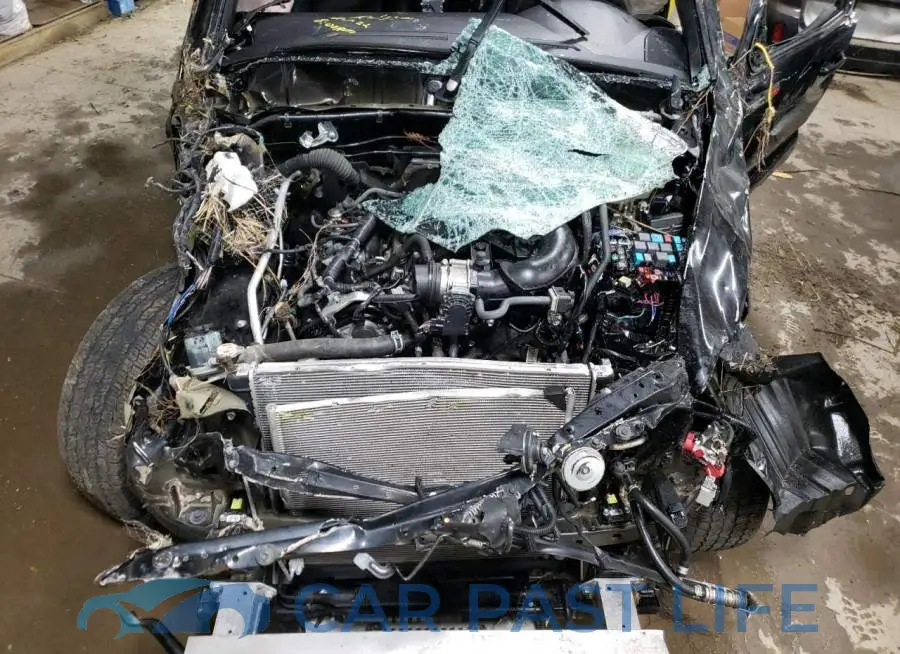 5TFCZ5AN2KX206912# 11