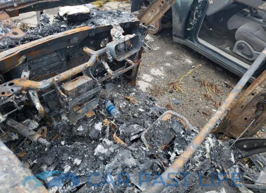 1FMEE5DP6NLA92812# 8