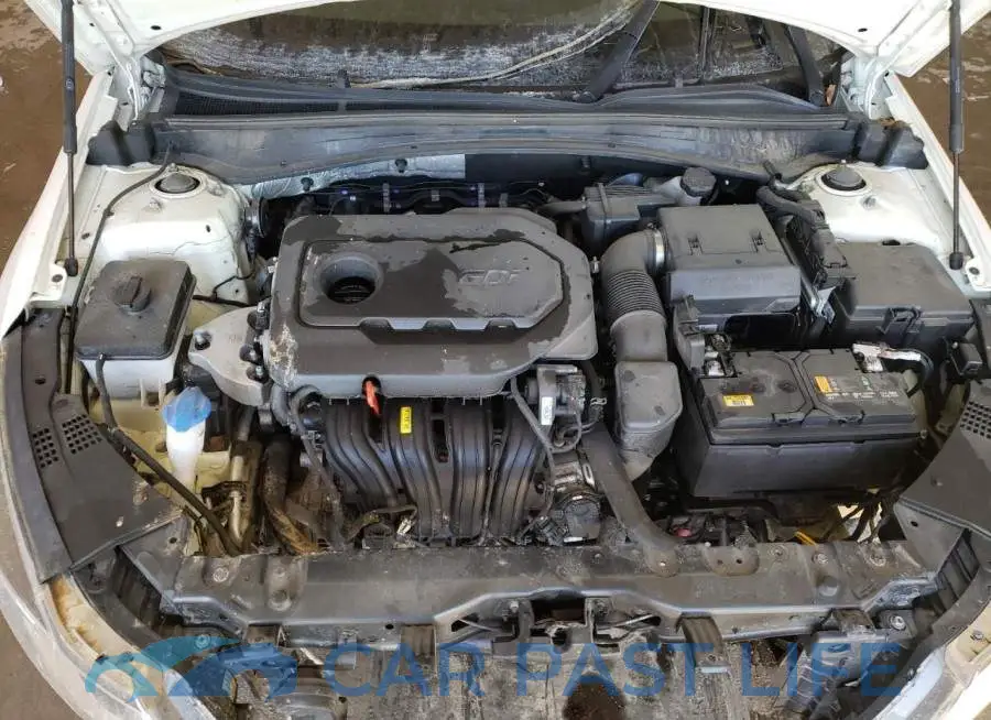 KNAGT4L35J5206063# 11