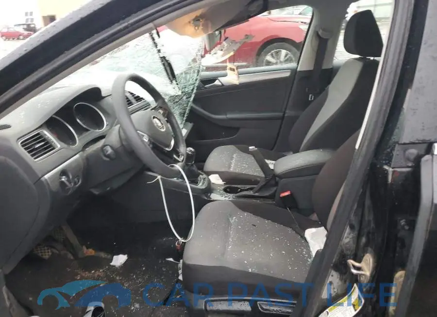 3VW167AJ2HM320378# 7