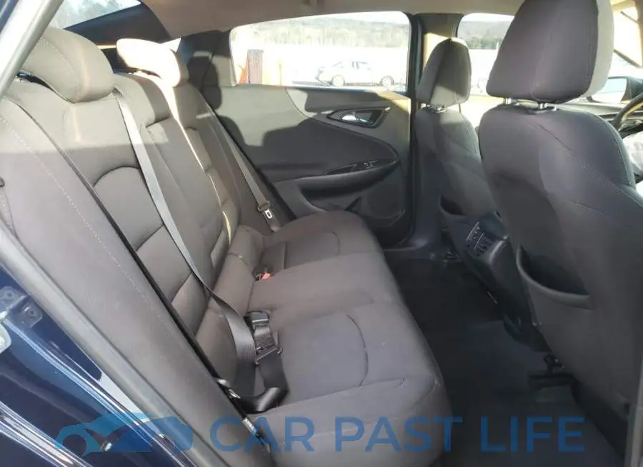 1G1ZD5ST9JF190193# 10