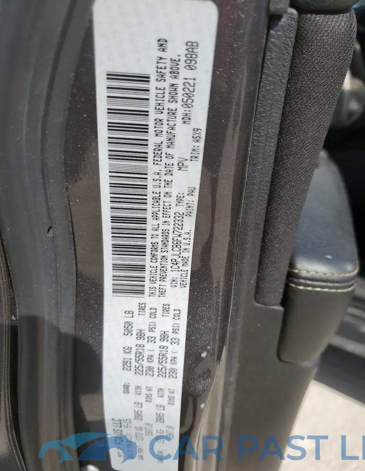 1C4PJLCB6FW722332# 13