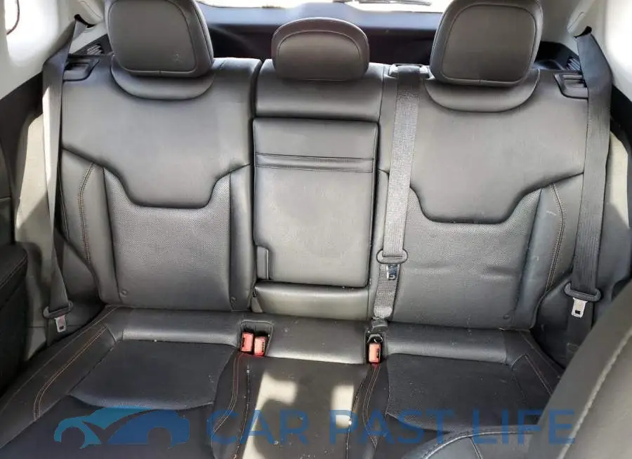 3C4NJDCB8JT199777# 10