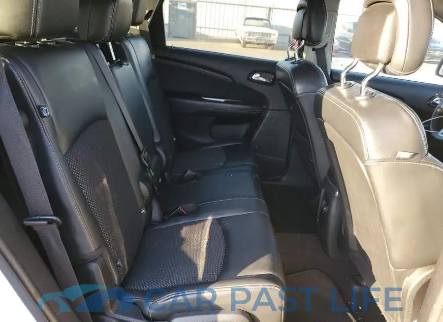 3C4PDCGG1GT187186# 11