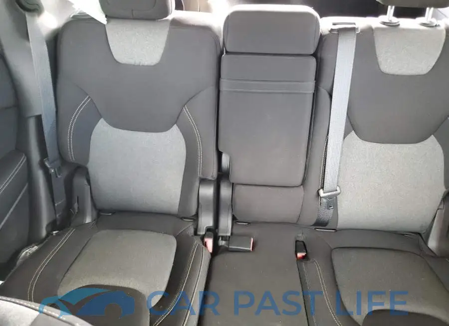 1C4PJLCSXEW115784# 10