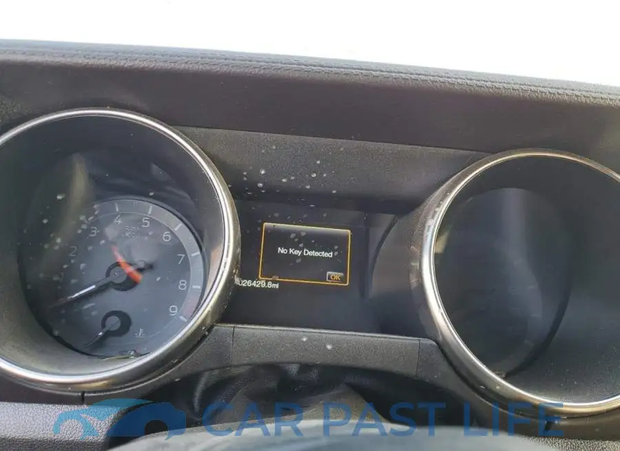 1FA6P8JZ8H5521151# 9