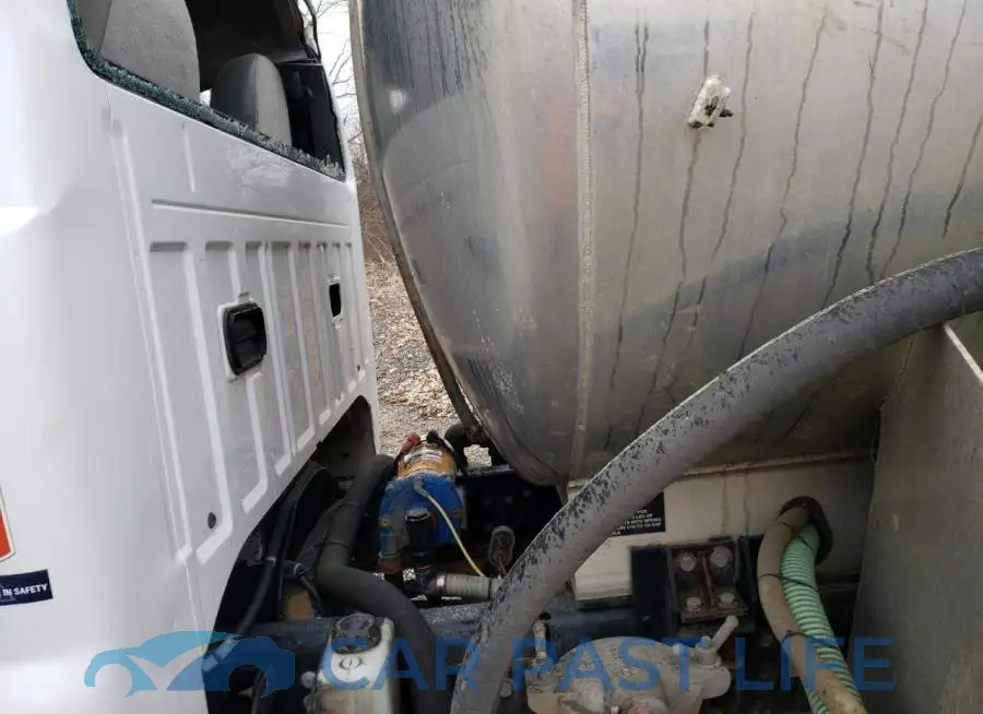 1FDNF7AY0HDB06479# 10