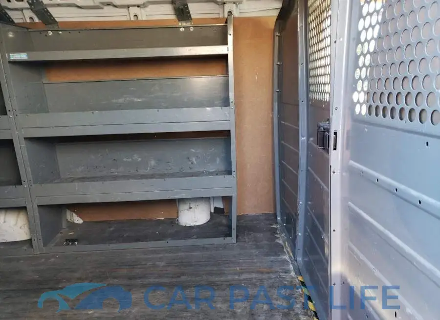 1GCWGAFF6G1145037# 11