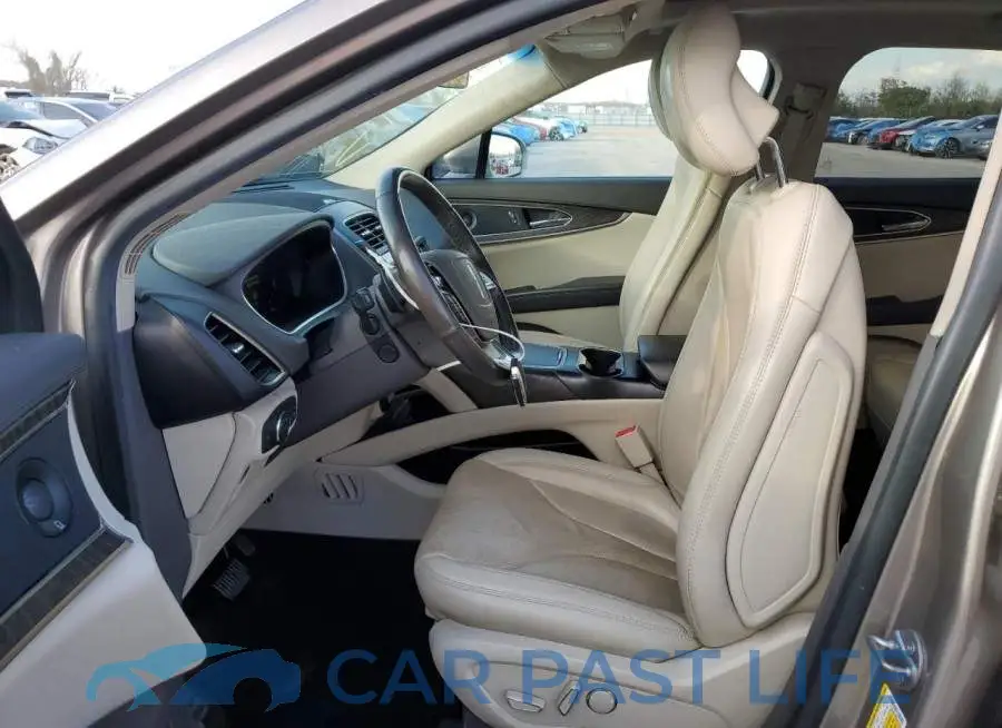 2LMPJ8L95KBL41190# 7