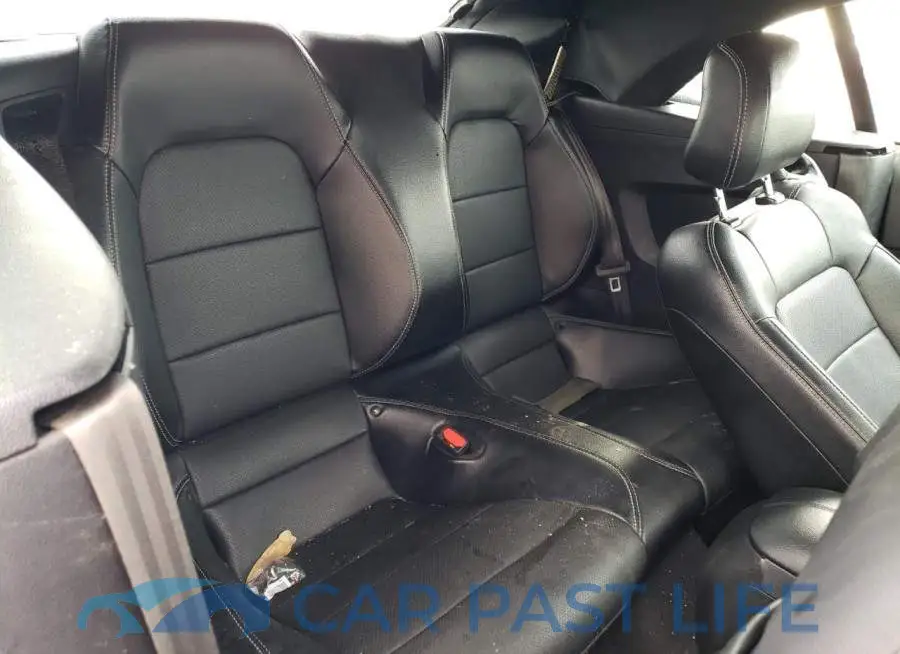 1FATP8UH1M5107497# 10
