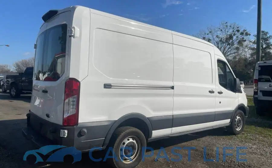 1FTYR2CM9JKA24225# 4