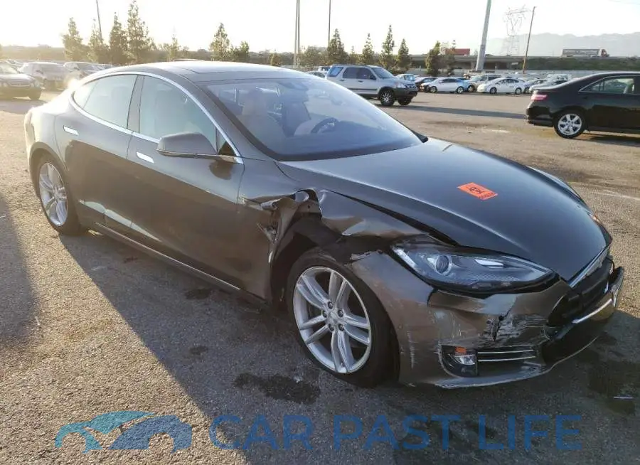 5YJSA1E25GF129384# 4