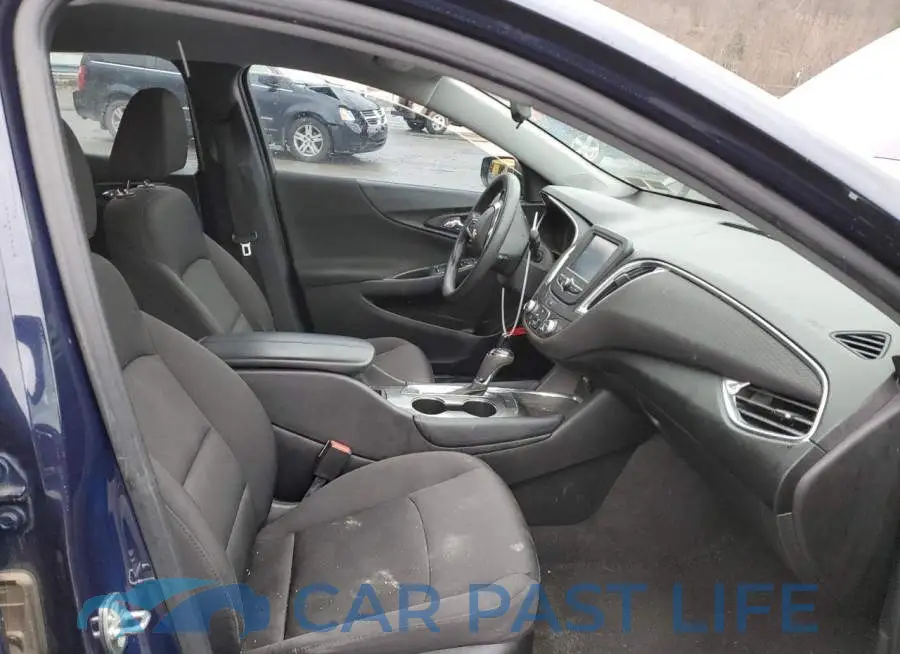 1G1ZD5ST9JF115865# 7
